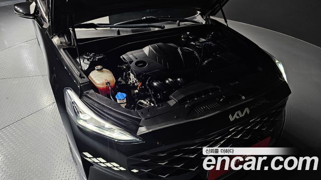 Kia K8 2.5 Gasoline 2WD Noblesse 2022 — фото 6
