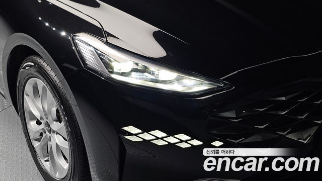 Kia K8 2.5 Gasoline 2WD Noblesse 2022 — фото 22