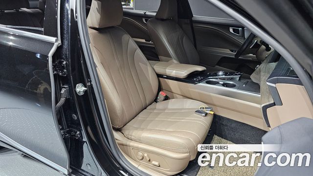 Kia K8 2.5 Gasoline 2WD Noblesse 2022 — фото 26