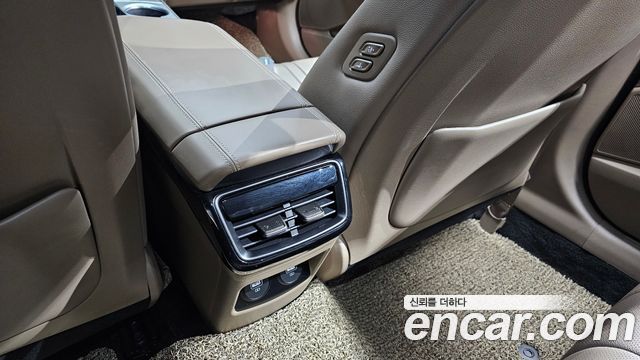 Kia K8 2.5 Gasoline 2WD Noblesse 2022 — фото 32