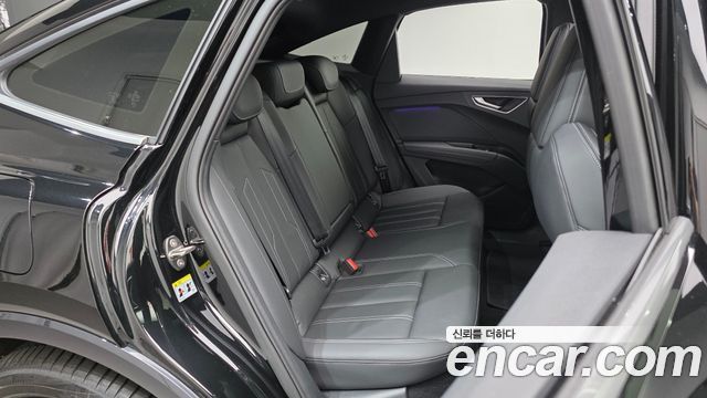 Audi Q4 e-tron (F4) 45 Premium Sportback 2026 — фото 11