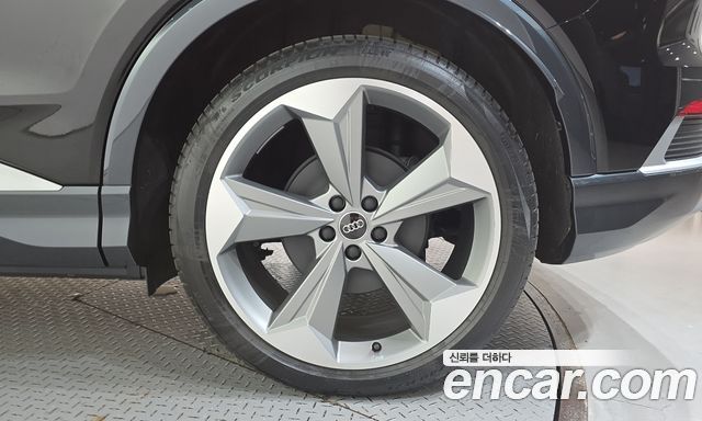 Audi Q4 e-tron (F4) 45 Premium Sportback 2026 — фото 21