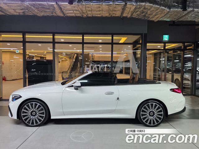 Mercedes-Benz CLE-Class (C236) CLE450 4MATIC Cabriolet 2024 — фото 5