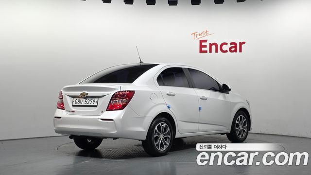 Chevrolet Aveo Sedan 1.4 Turbo LT 2017 — фото 2