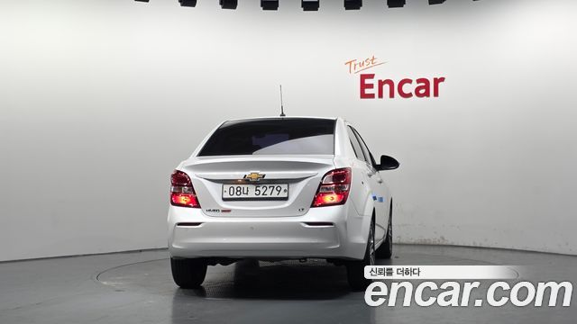 Chevrolet Aveo Sedan 1.4 Turbo LT 2017 — фото 4