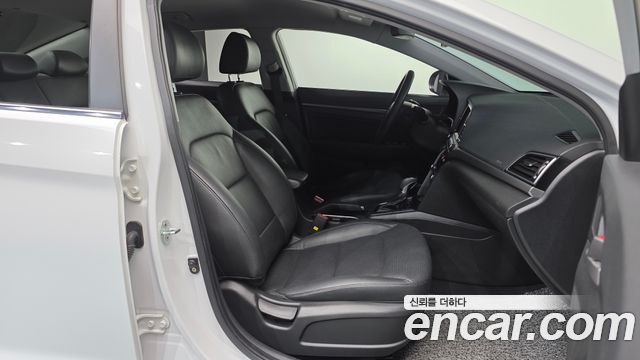 Hyundai Avante (AD) 1.6 GDI Modern 2017 — фото 11