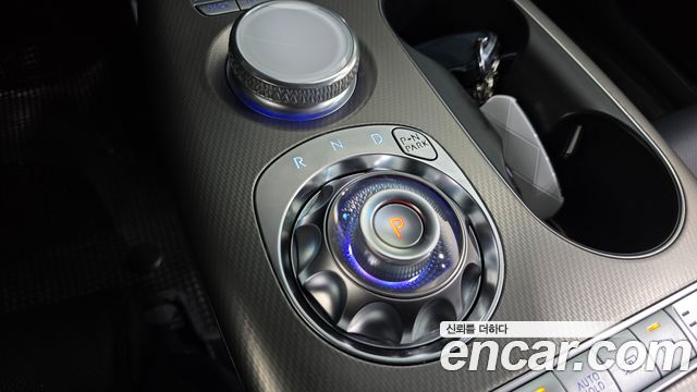 Genesis GV60 Standard 2022 — фото 9
