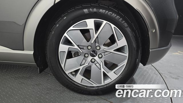 Genesis GV60 Standard 2022 — фото 21