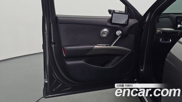 Genesis GV60 Standard 2022 — фото 24