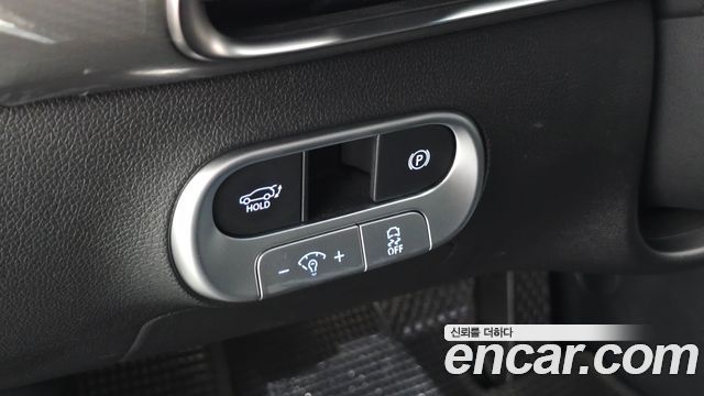 Genesis GV60 Standard 2022 — фото 28
