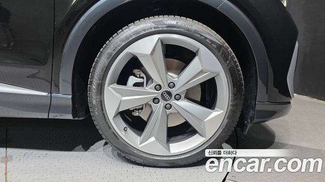 Audi Q4 e-tron (F4) 45 Premium Sportback 2026 — фото 21