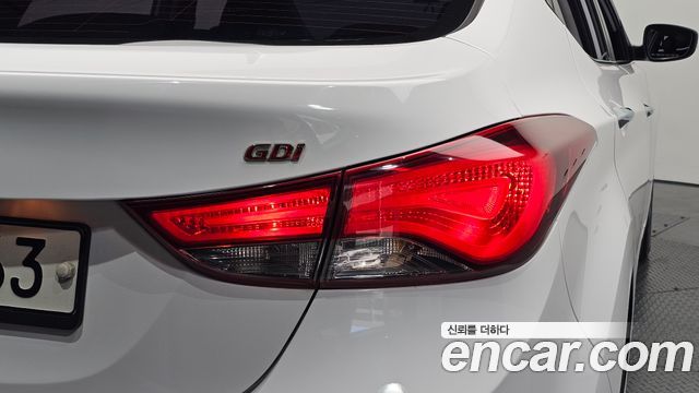 Hyundai Avante 1.6 GDi Smart Standard 2014 — фото 23