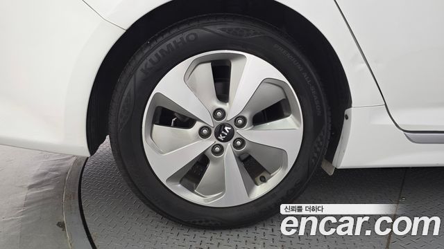 Kia K5 Hybrid 500h Prestige 2014 — фото 5