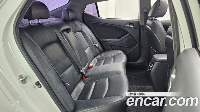 Kia K5 Hybrid 500h Prestige 2014 — фото 11