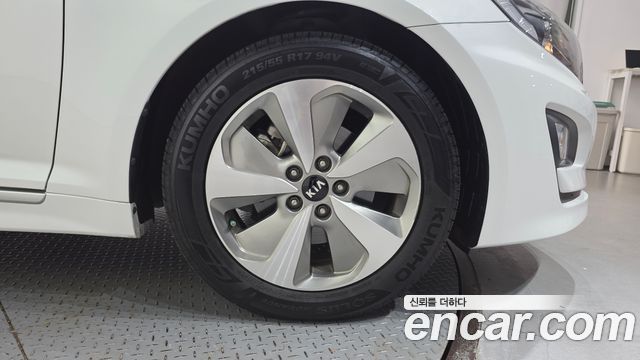 Kia K5 Hybrid 500h Prestige 2014 — фото 21