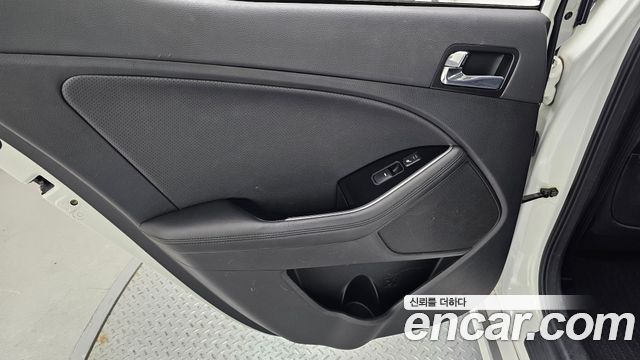 Kia K5 Hybrid 500h Prestige 2014 — фото 25