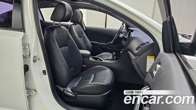 Kia K5 Hybrid 500h Prestige 2014 — фото 26