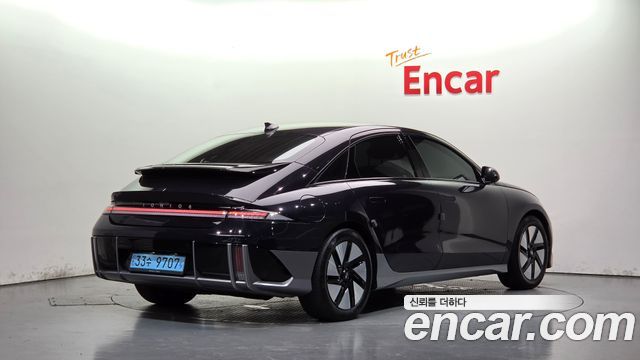 Hyundai Ioniq 6 Long Range Exclusive + 2023 — фото 2
