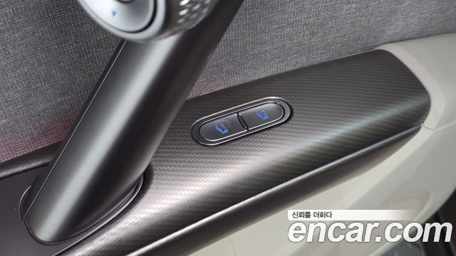 Genesis GV60 Standard 2022 — фото 34