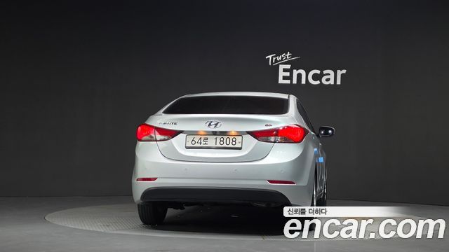 Hyundai Avante 1.6 GDi Style 2014 — фото 4