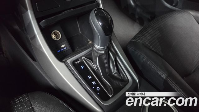 Hyundai Avante 1.6 GDi Style 2014 — фото 9