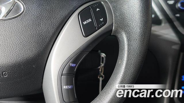 Hyundai Avante 1.6 GDi Style 2014 — фото 15