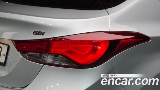 Hyundai Avante 1.6 GDi Style 2014 — фото 23