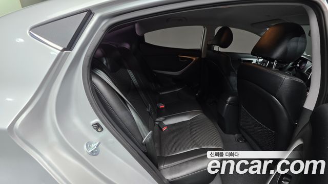 Hyundai Avante 1.6 GDi Style 2014 — фото 29