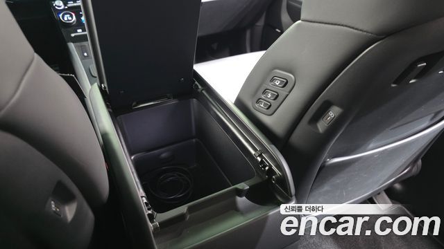Hyundai Santa Fe (MX5) HEV 1.6 2WD Calligraphy 2024 — фото 27