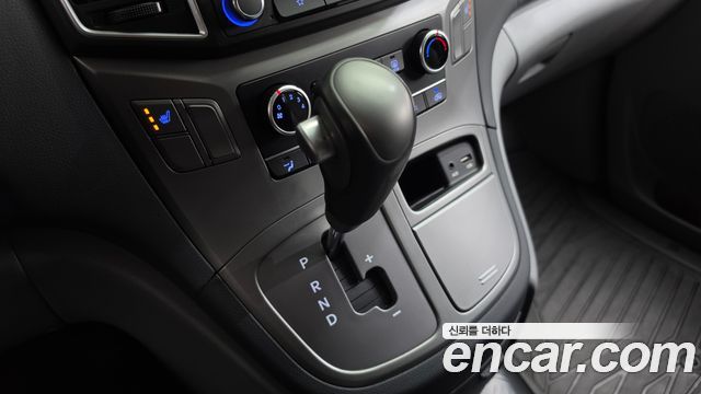 Hyundai Grand Starex Van 3-Seater Smart 2019 — фото 9