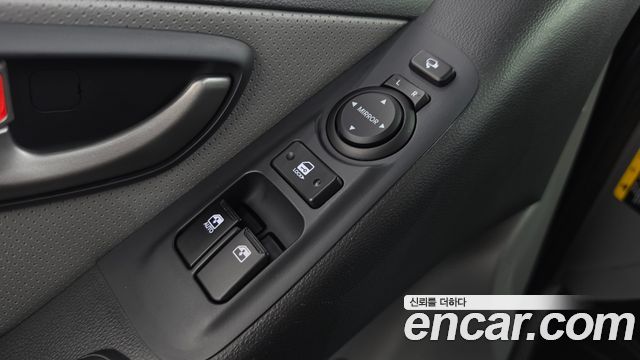 Hyundai Grand Starex Van 3-Seater Smart 2019 — фото 15