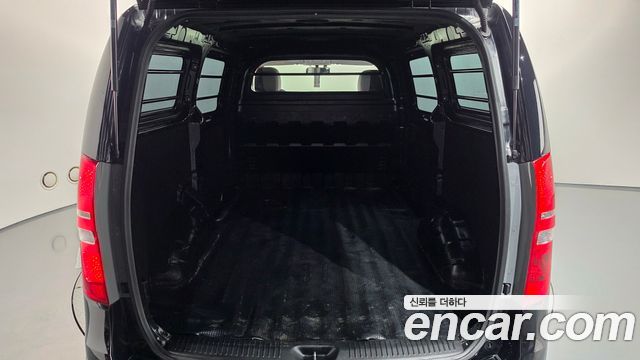 Hyundai Grand Starex Van 3-Seater Smart 2019 — фото 17