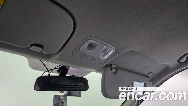 Hyundai Grand Starex Van 3-Seater Smart 2019 — фото 19
