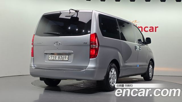 Hyundai Grand Starex 12-Seater Wagon CVX Deluxe 2014 — фото 2
