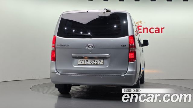 Hyundai Grand Starex 12-Seater Wagon CVX Deluxe 2014 — фото 4