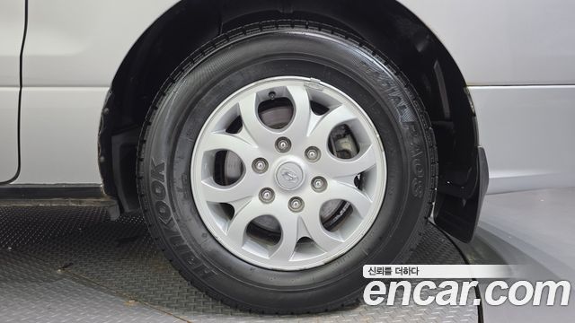 Hyundai Grand Starex 12-Seater Wagon CVX Deluxe 2014 — фото 5