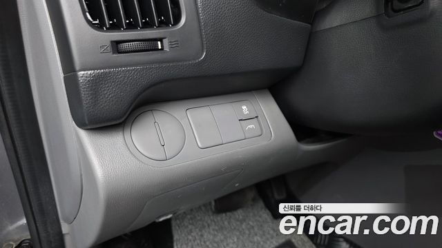 Hyundai Grand Starex 12-Seater Wagon CVX Deluxe 2014 — фото 12