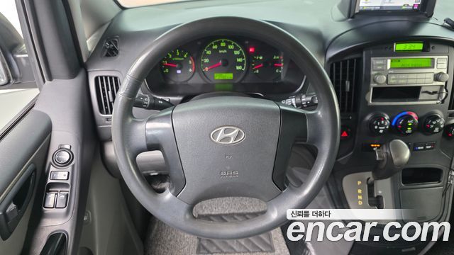 Hyundai Grand Starex 12-Seater Wagon CVX Deluxe 2014 — фото 13