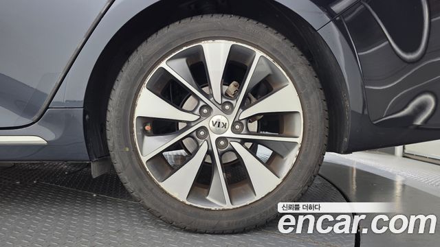 Kia K5 (II) 2.0 MX Prestige 2016 — фото 5