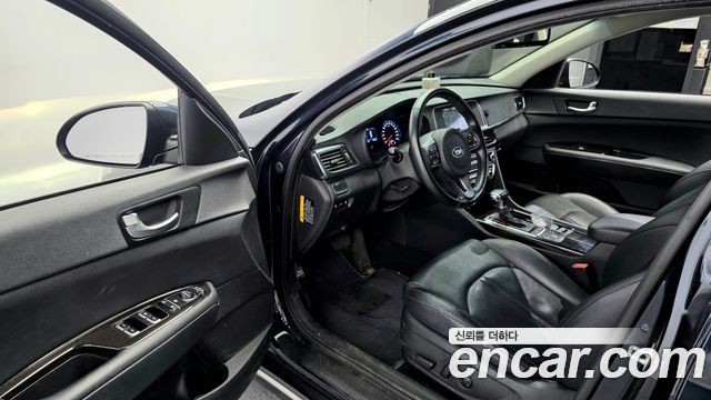 Kia K5 (II) 2.0 MX Prestige 2016 — фото 10