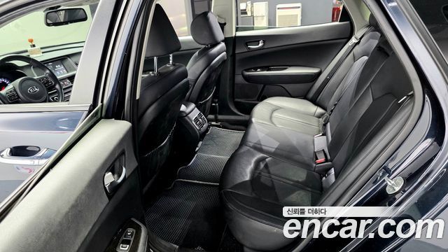 Kia K5 (II) 2.0 MX Prestige 2016 — фото 12