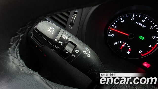 Kia K5 (II) 2.0 MX Prestige 2016 — фото 16