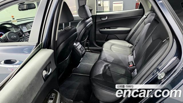 Kia K5 (II) 2.0 MX Prestige 2016 — фото 26
