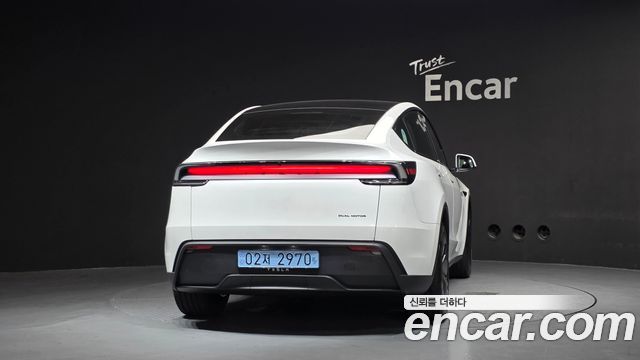 Tesla Model Y Premium Long Range AWD 2026 — фото 4