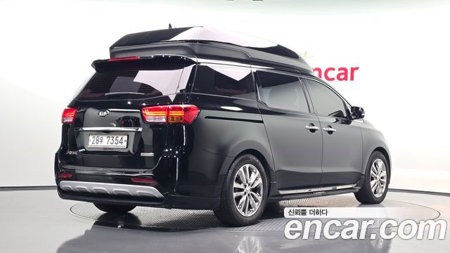 Kia Carnival 9-seater Hi-Limousine Prestige 2016 — фото 2