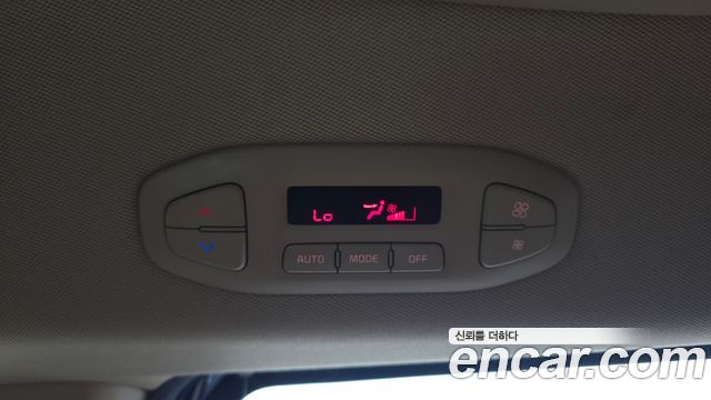 Kia Carnival 9-seater Hi-Limousine Prestige 2016 — фото 19