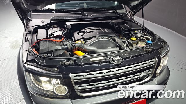 Land Rover Discovery 4 3.0 SDV6 SE 2016 — фото 6