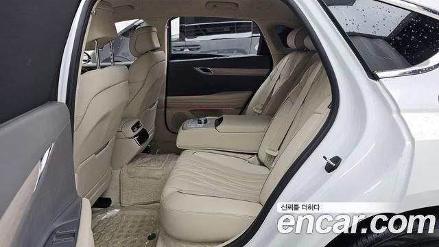 Genesis G80 (RG3) Gasoline 2.5 Turbo AWD 2025 — фото 26