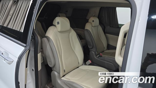 Kia Carnival (IV) HEV 9-Seater Hi-Limousine Signature 2024 — фото 11