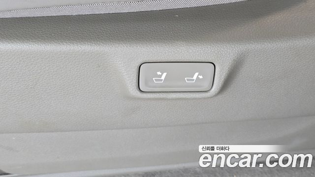 Kia Carnival (IV) HEV 9-Seater Hi-Limousine Signature 2024 — фото 20